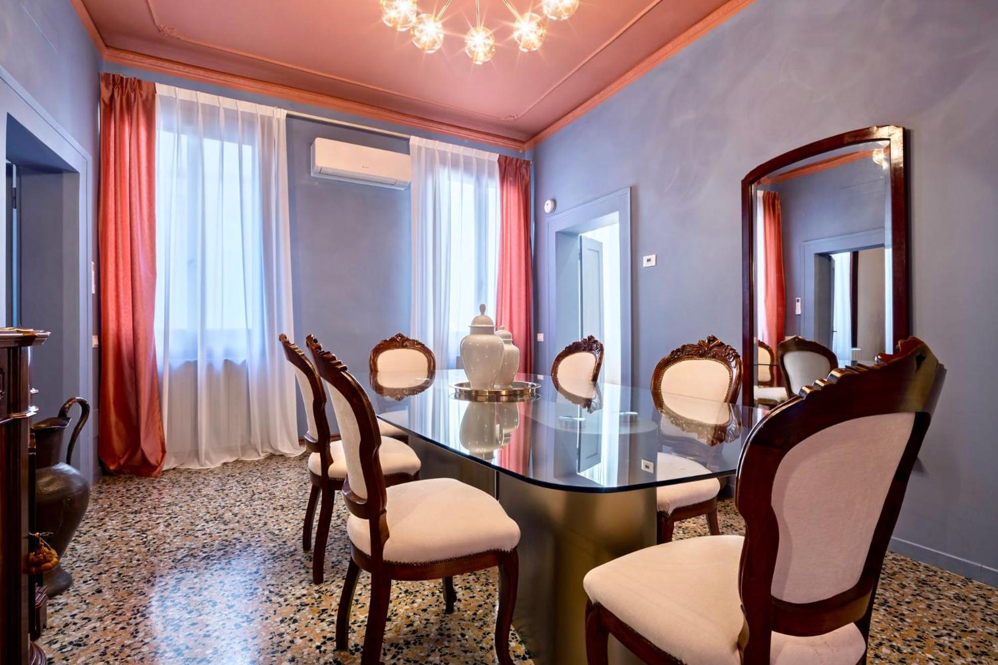 The Arsenal Large Apartment Venedig